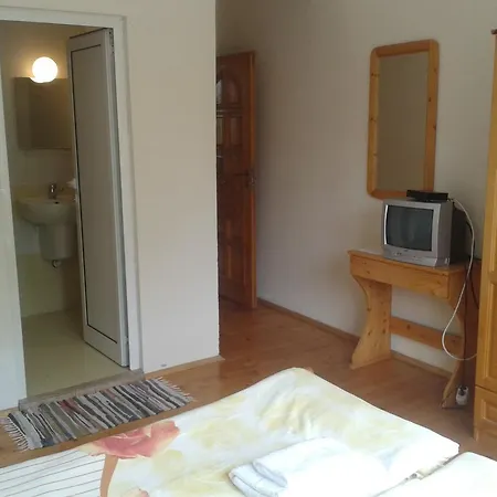 Guest house Big Bear Vurshilo