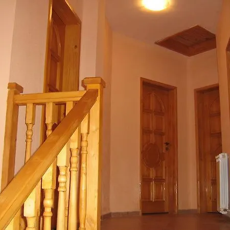 Guest house Big Bear Vurshilo